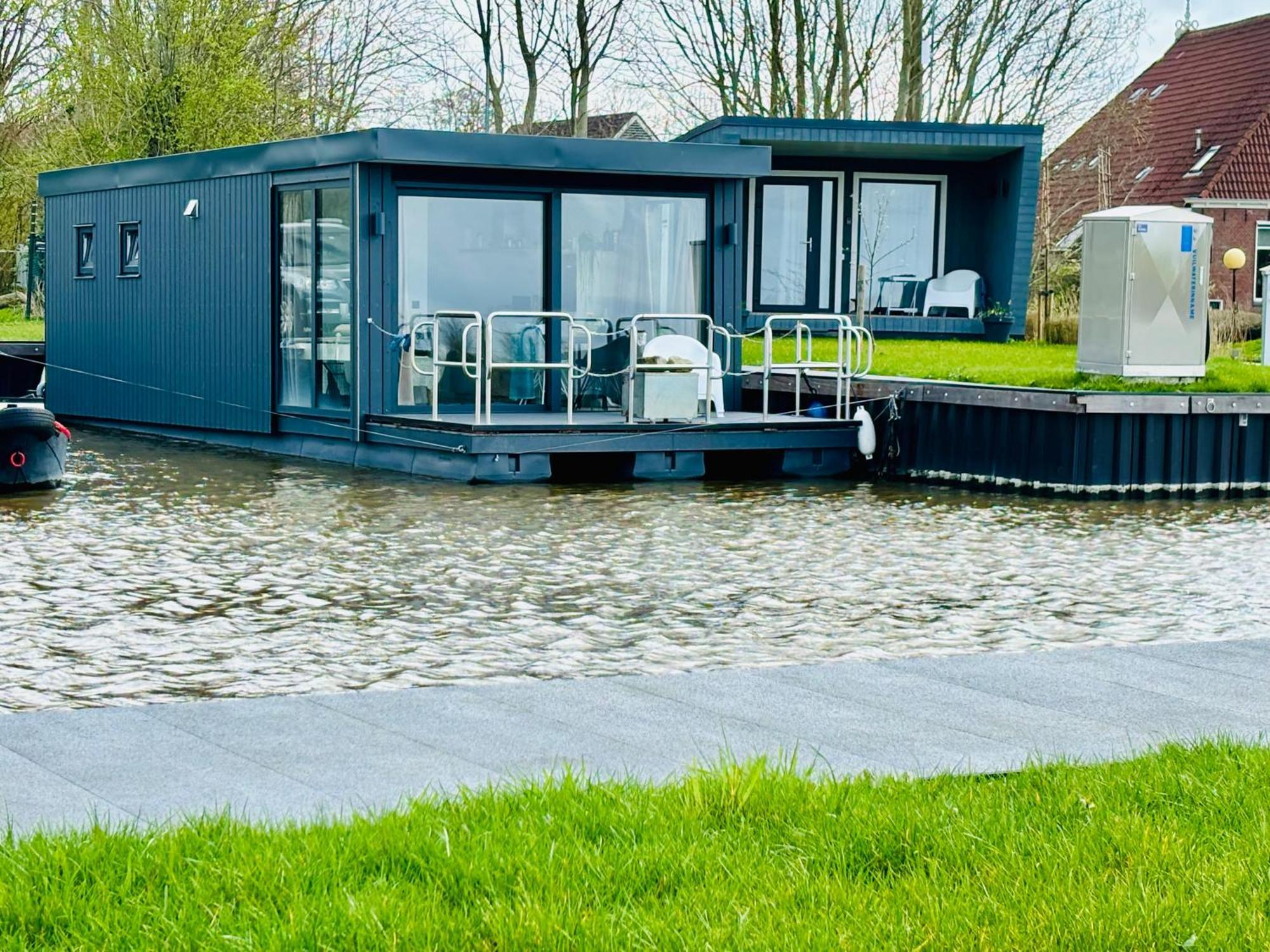 Uniek Overnachten In Een Tiny House Op De Appelhof Wommels Luaran gambar